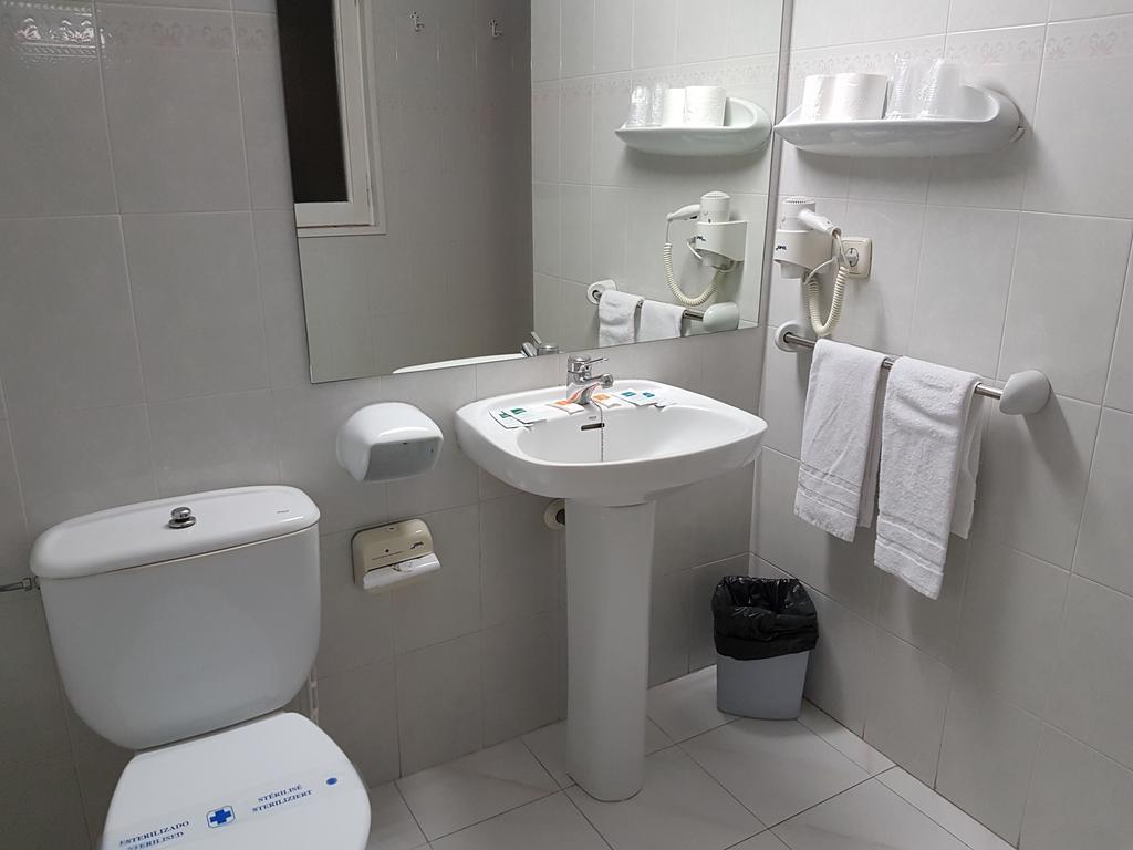 Hotel Аринсал Екстериор снимка